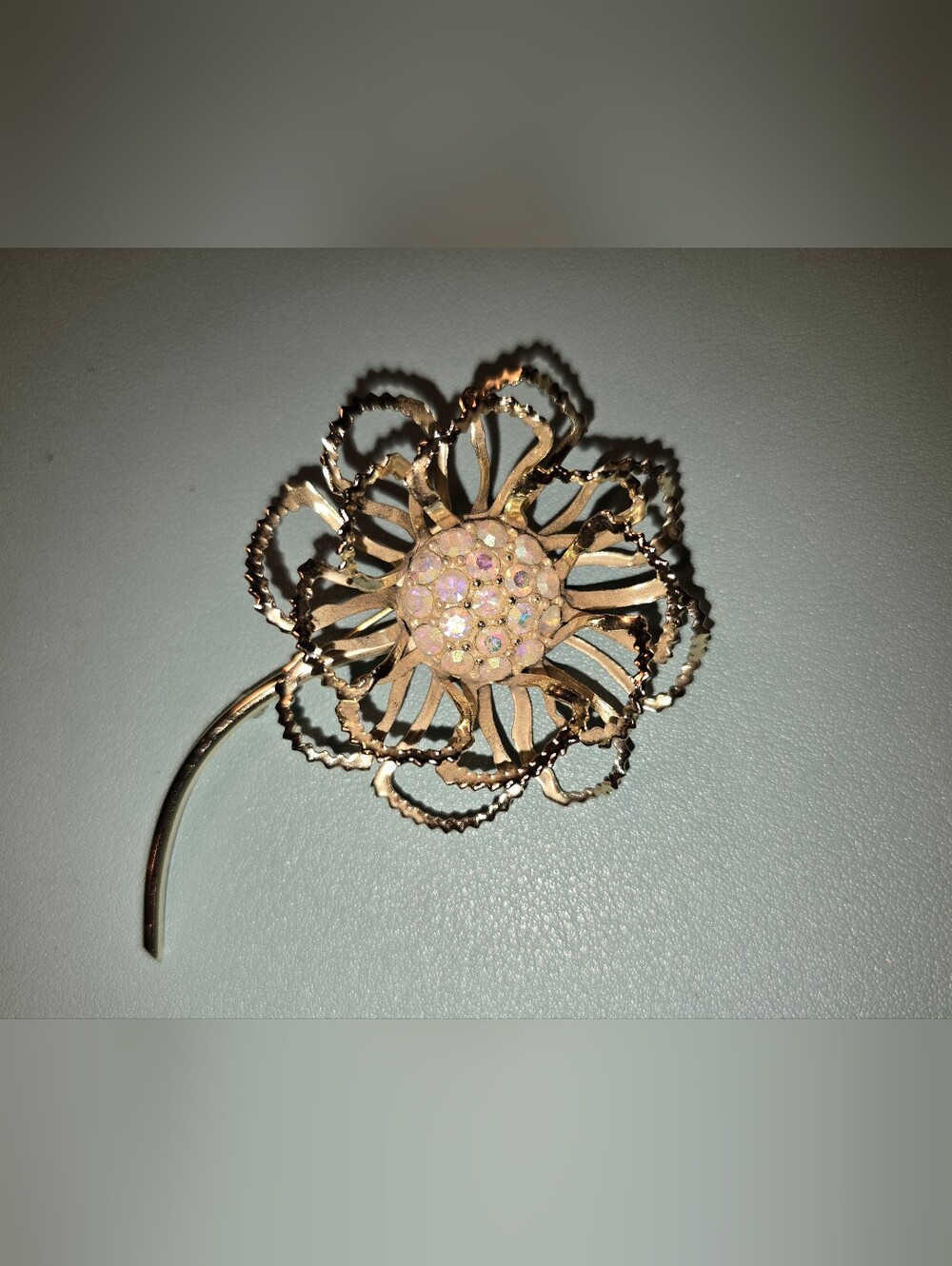 Vintage Sarah Coventry Large Iridescent Rhinestone/Gold Tone Brooch - Circa 1970 - Picture 1 of 8